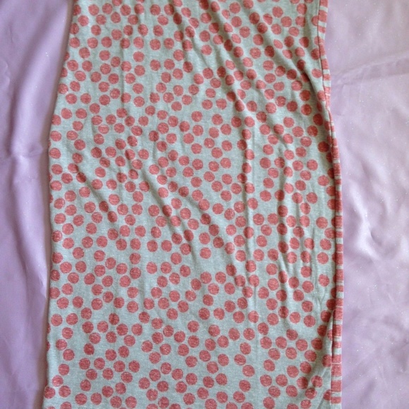 NEW LuLaRoe Julia Dots Form Fitting Knit M - Picture 8 of 8